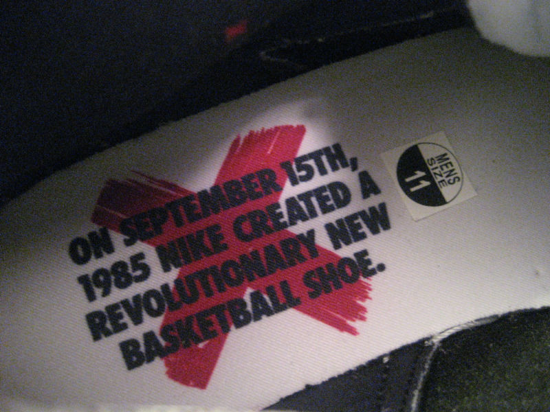Air Jordan 1 Banned 09