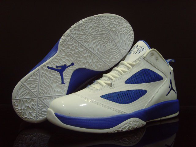 Air Jordan 2011 Quick Fuse White Royal 4