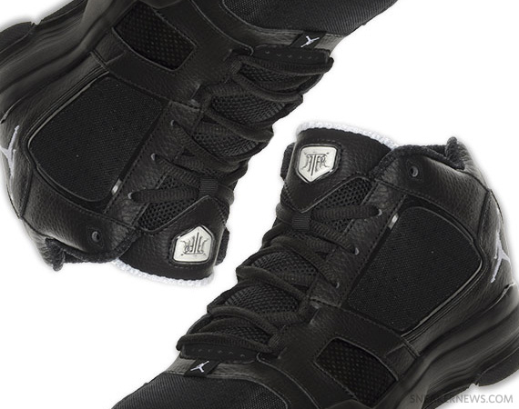 Jordan Jeter Cut Black White Finishline 03