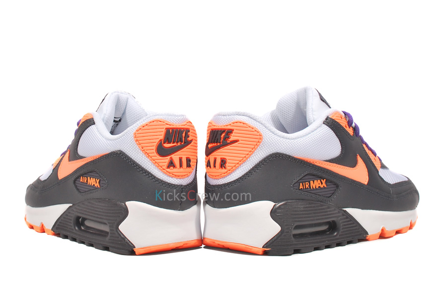 Nike Wmns Air Max 90 Gridiron Peach Cream 1