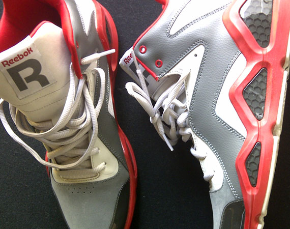 Swizz Beats x Reebok - 84 Autographed Pairs Releasing