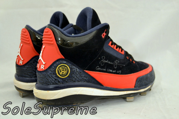 Jordaniiiblkredandruwjonescleats5