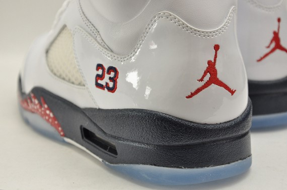 Air Jordan V – White – Midnight Navy – Varsity Red