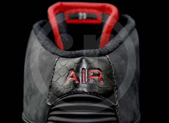 Aj2.0 Black Clsc Grn Var Red 02