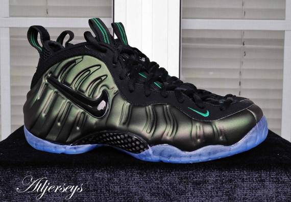 Nike Air Foamposite Dark Pine Green New Photos 08