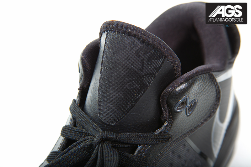 Nike Lebron 8 V2 Low Triple Black 6