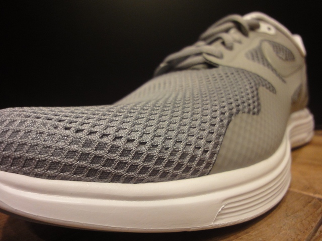 Nike Lunar Flow – Tonal Pack @ Nike Harajuku