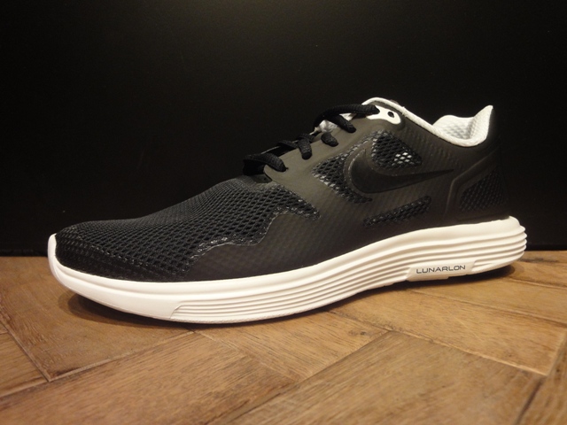 Nike Lunar Flow Black White 2
