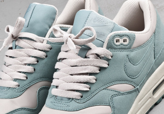 Nike WMNS Air Max 1 - Light Blue - White