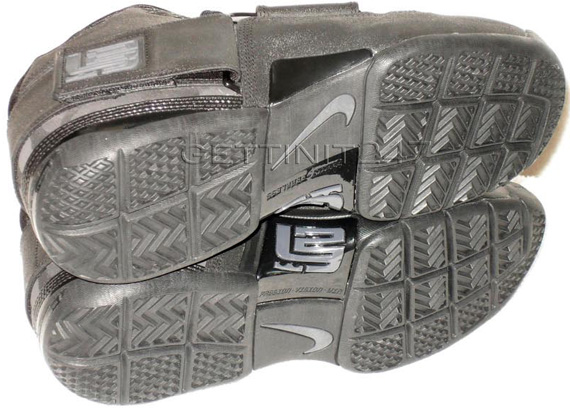 Nike Zoom Lebron Soldier 1 Black Camo Sample 05