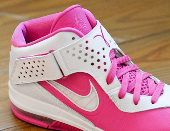 Nike Zoom Soldier 5 Think Pink 1