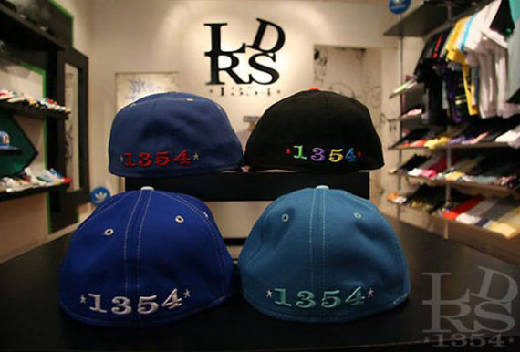 25 Stores Follow On Twitter 05