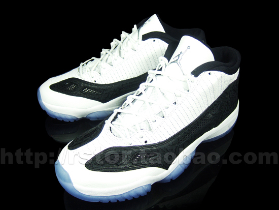 Air Jordan 11 Ie Low White Black Metallic Silver 5