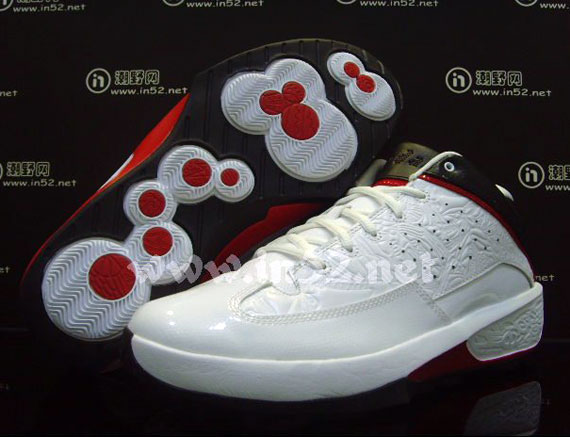 Jordan 2 Smooth Wht Blk Red 10