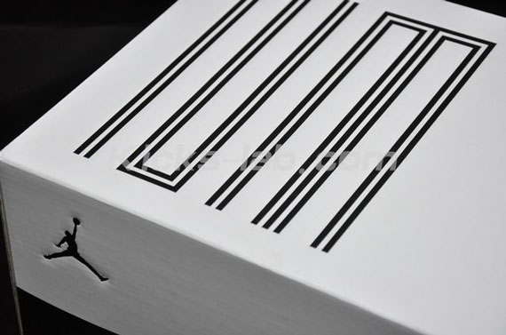 Jordan Xi Concord Packaging 05