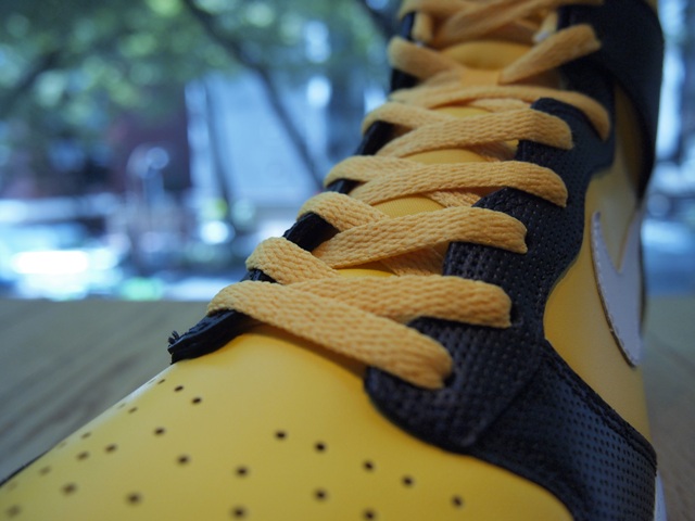 Nike Dunk High Black Varsity Maize White 2