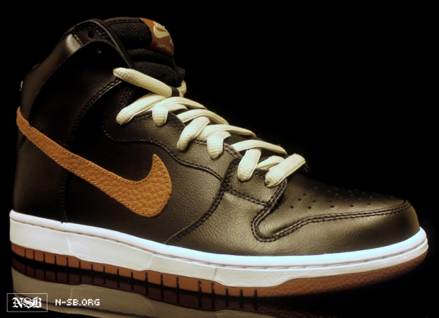 Nike Sb Dunk High Black Leather Gum 1
