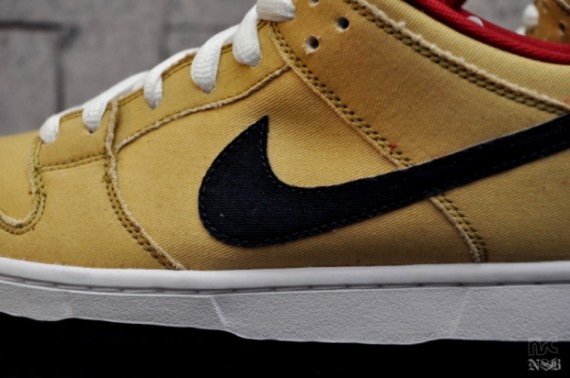 Nike SB Dunk Low – Gold Dust