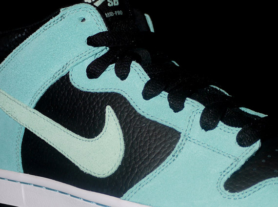 Nike SB Dunk Mid 'Un-Tiffany' - New Images