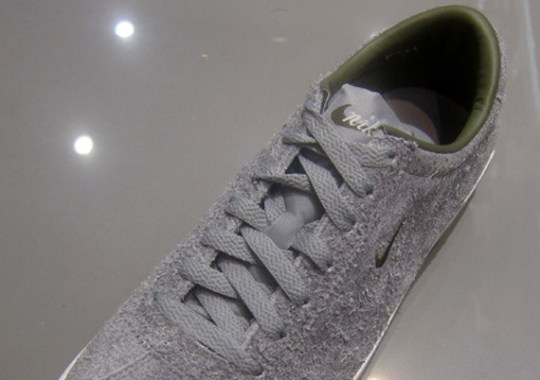 Nike Zoom Match Classic – Matte Silver – Olive – White