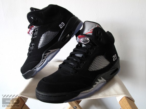 Air Jordan V Retro - Black - Metallic Silver | New Photos