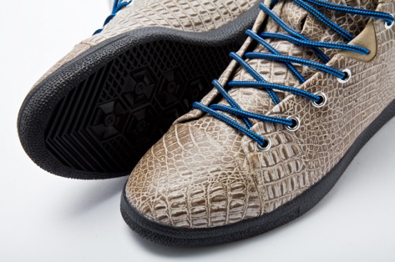 adidas Originals Azzi Mid – Croc – Black