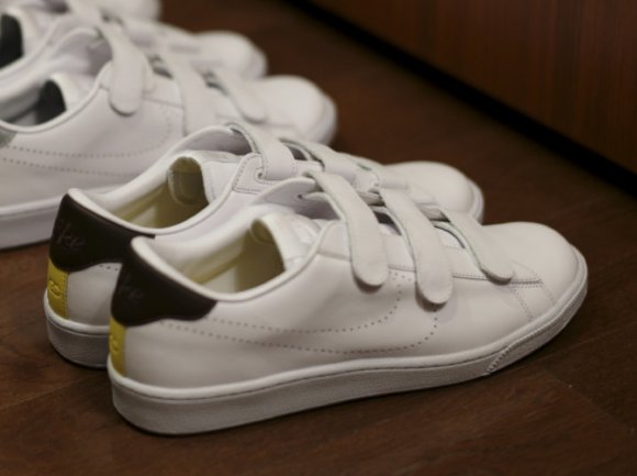 Fragment Design X Nike Sportswear Tennis Classic Velcro 2
