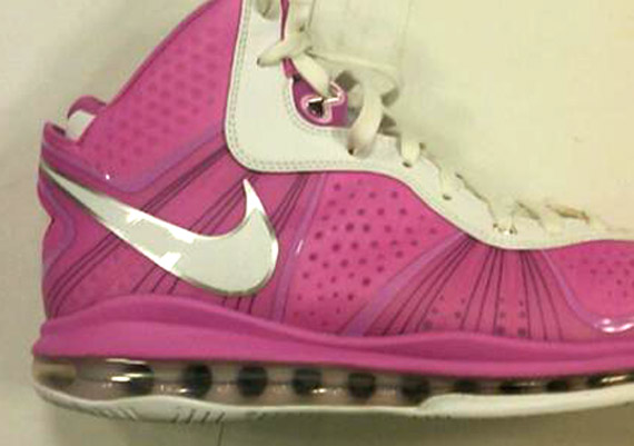 Nike Lebron 8 V2 Think Pink Swin Cash Pe 1