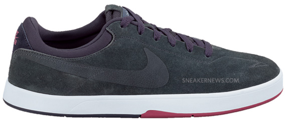 Nike Sb Zoom Koston 1 Anthracite Gridiron September 2011 01
