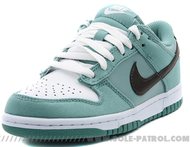 Nike Wmns Dunk Low Cannon White Black 3