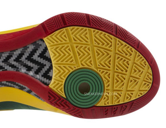 Nike Zoom Hyperdunk 2011 Lithuania 01
