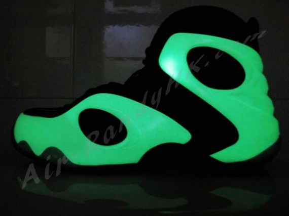 Nike Zoom Rookie Luminous Pearl White Glow In The Dark 2 570x427