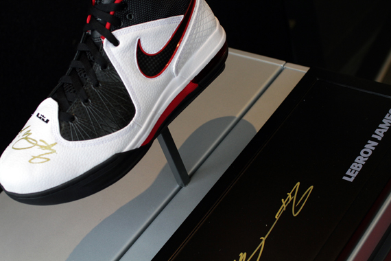 Shoe Display