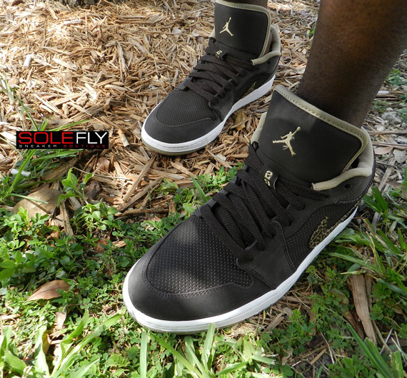 Air Jordan 1 Phat Low Brown Sept 2011 Solefly 02