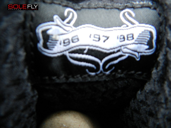 Jordan 6 Rings Carbon Fiber Solefly 04