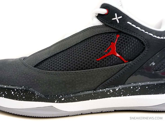 Jordan CP 2’Quick – Anthracite – Varsity Red – White