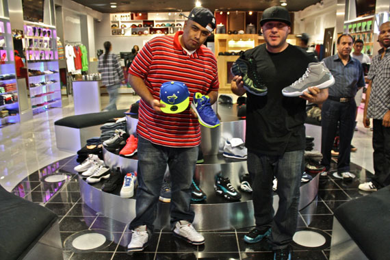 Nike Pine Foamposite Moes Release Recap 06