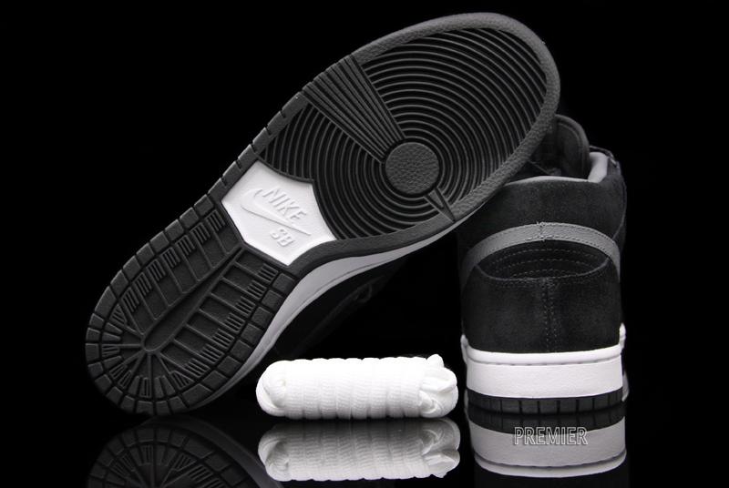 Nike Sb Dunk Mid Griptape Available 3