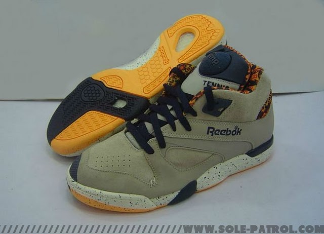Reebok Court Victory Pump Tomahawk 6