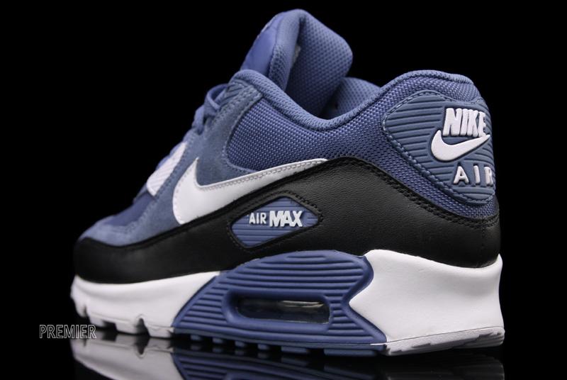 10 24 11airmax90bluebackdetail