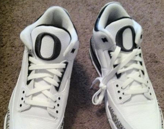 Air Jordan III - Oregon Ducks Home PE - New Images