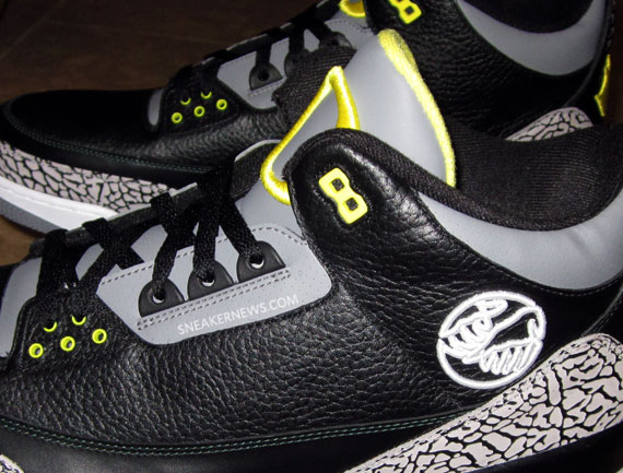 Air Jordan III 'Oregon Pit Crew' Raffle @ Matt Knight Madness