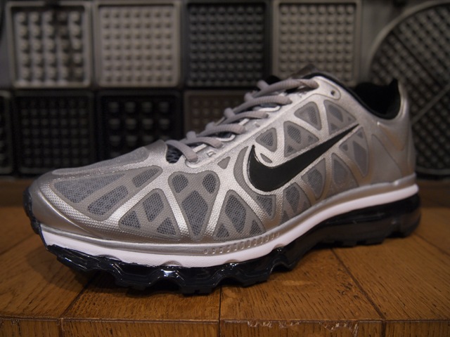 Nike Air Max 2011 Holiday 2011 1