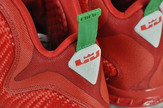 Nike LeBron 9 'Christmas Day' - First Preview