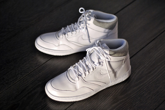 Nike Sky Force 88 Mid White Grey Fleece 02