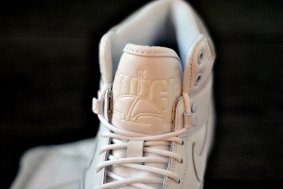 Nike Sky Force 88 Mid White Grey Fleece 06