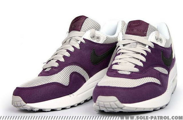 Nike Wmns Air Max 1 Purple White Black 2