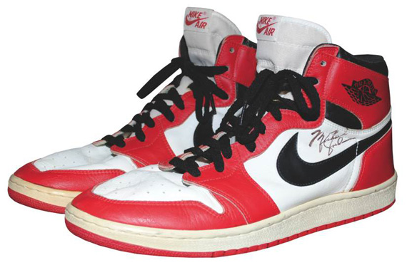 Air Jordan 1 Og Autographed Game Worn Pair 7