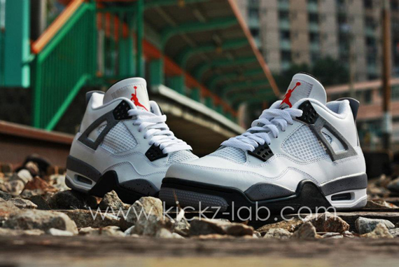 Air Jordan 4 White Tech Grey 10