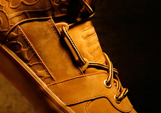 CHAPTER x adidas Originals Hardland WNTR